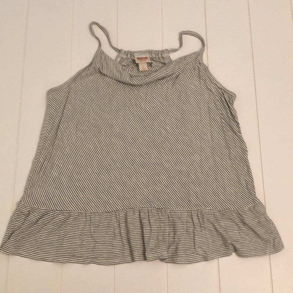 Black and white striped tank ✨